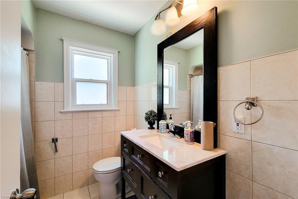29 King Street W Property Photo 20