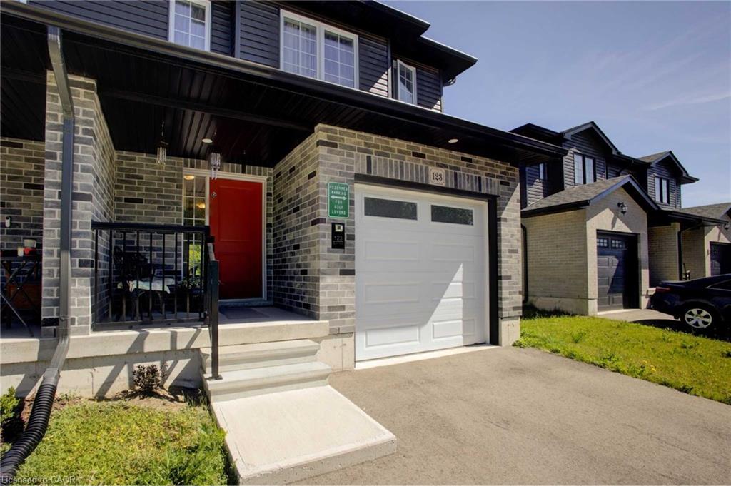 123 Egan Avenue Property Photo 3