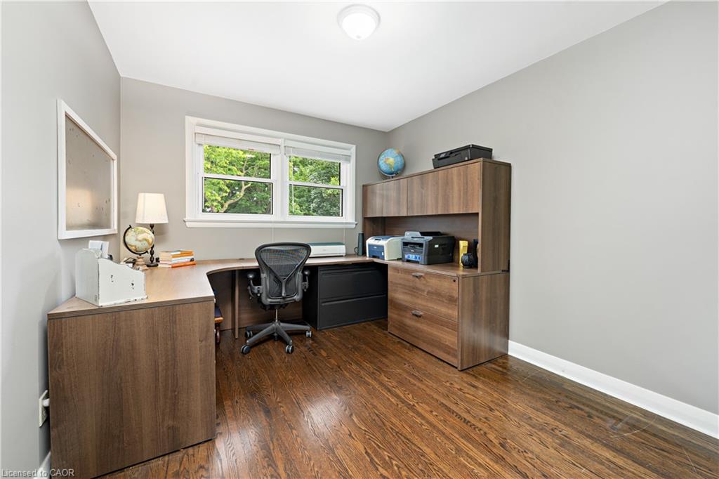 1063 Maplehurst Avenue Property Photo 10