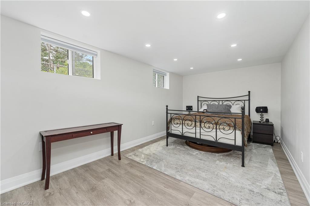 1063 Maplehurst Avenue Property Photo 17
