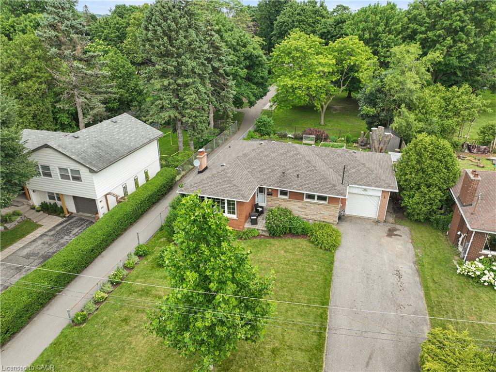 1063 Maplehurst Avenue Property Photo 27