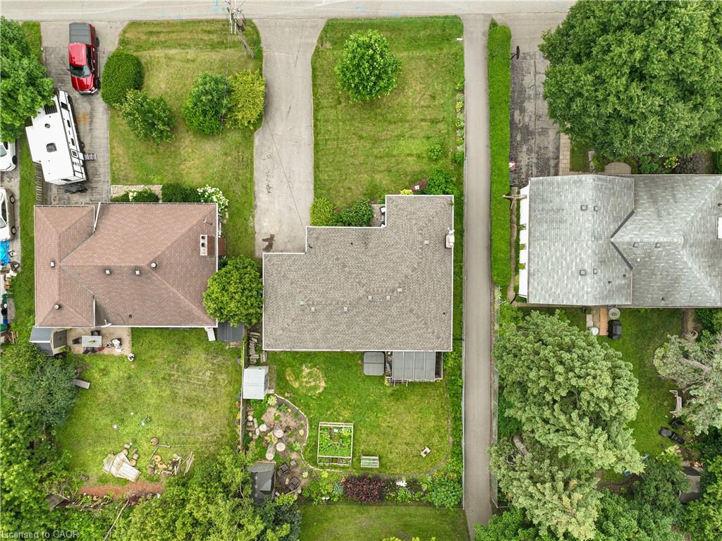 1063 Maplehurst Avenue Property Photo 28