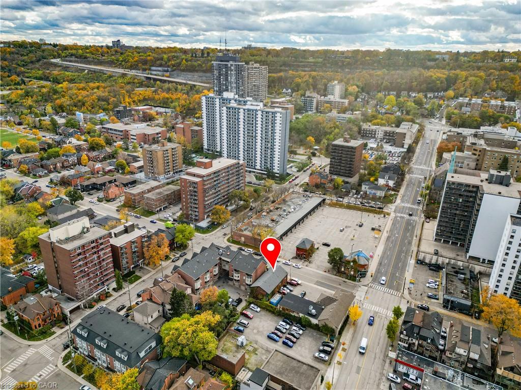 75 Young Street Property Photo 2