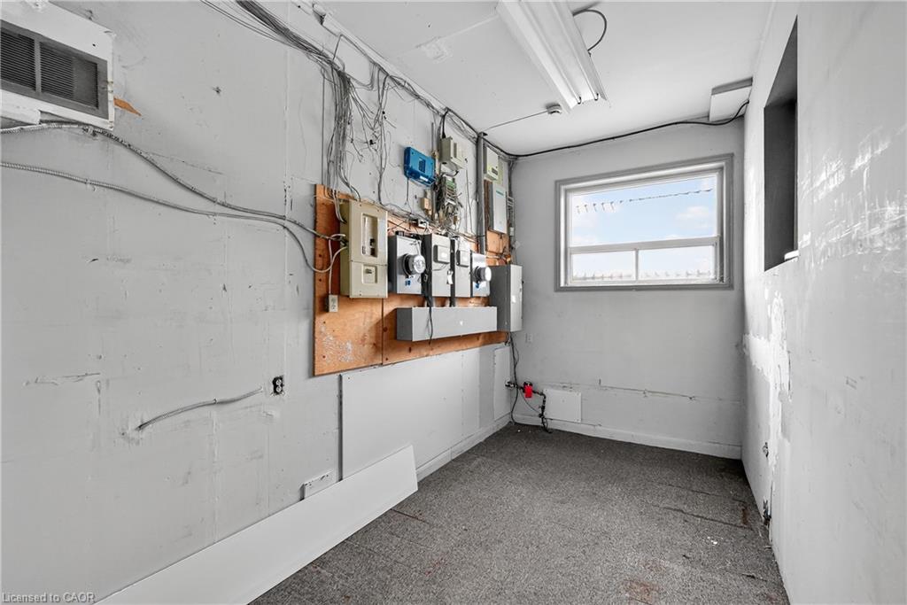 75 Young Street Property Photo 21