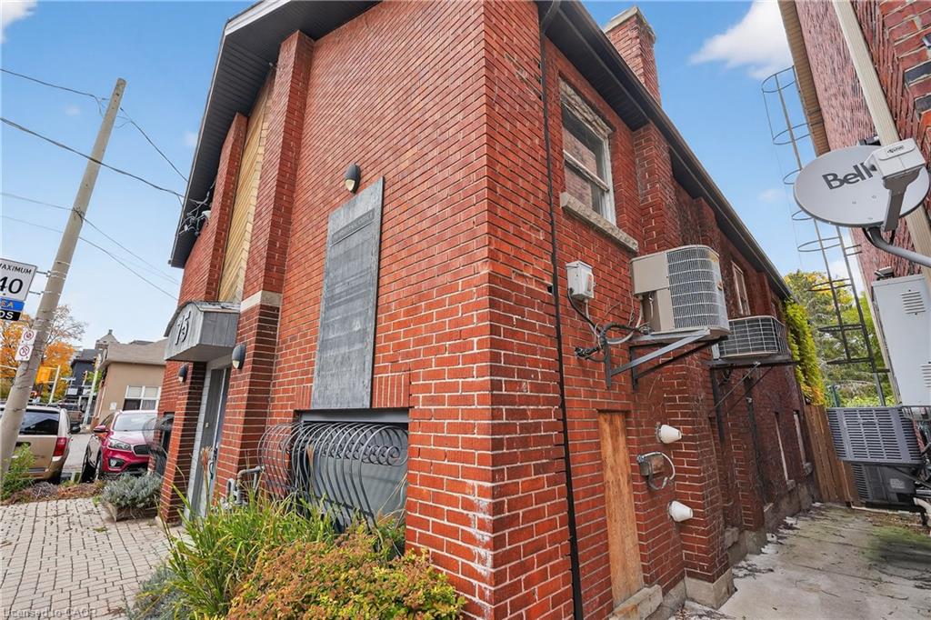 75 Young Street Property Photo 24