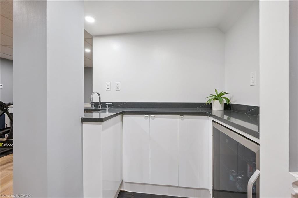 47 Caledonia Street Property Photo 31