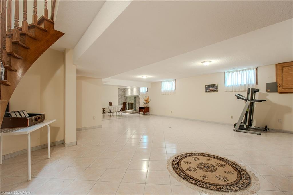 27 Mulholland Avenue Property Photo 22