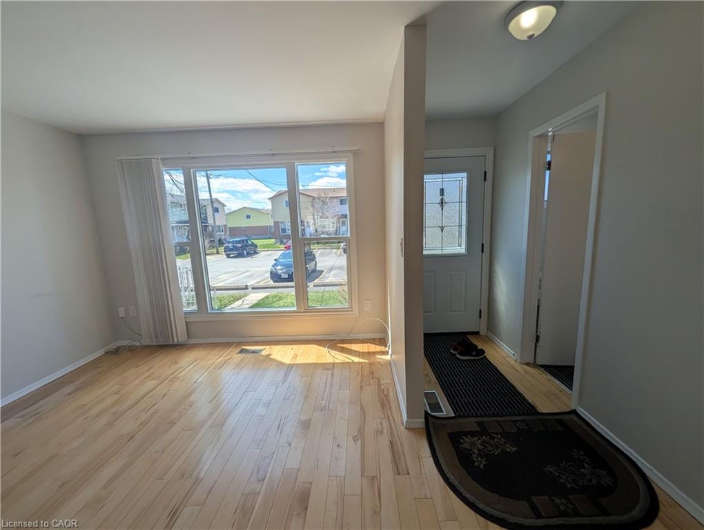 7-27 Addington Street Property Photo 4