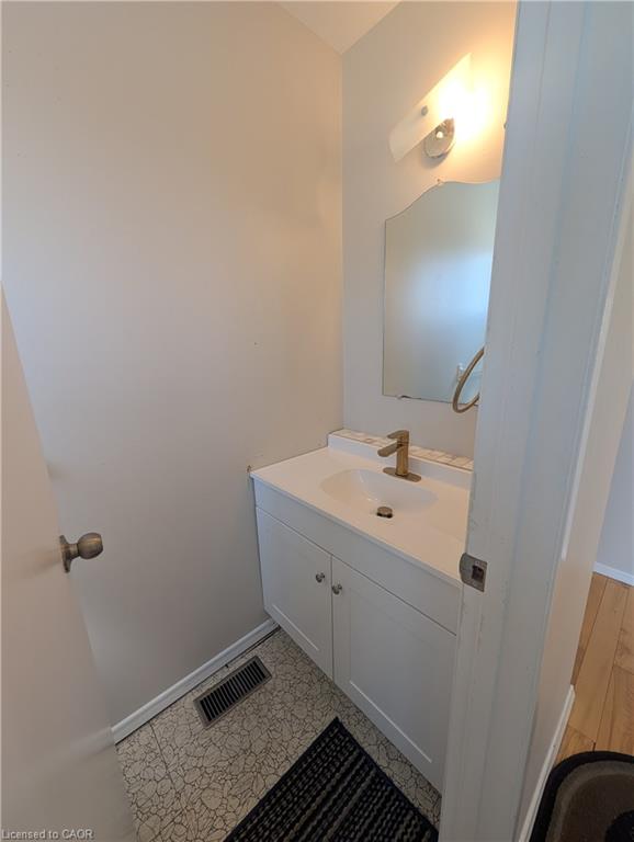 7-27 Addington Street Property Photo 6