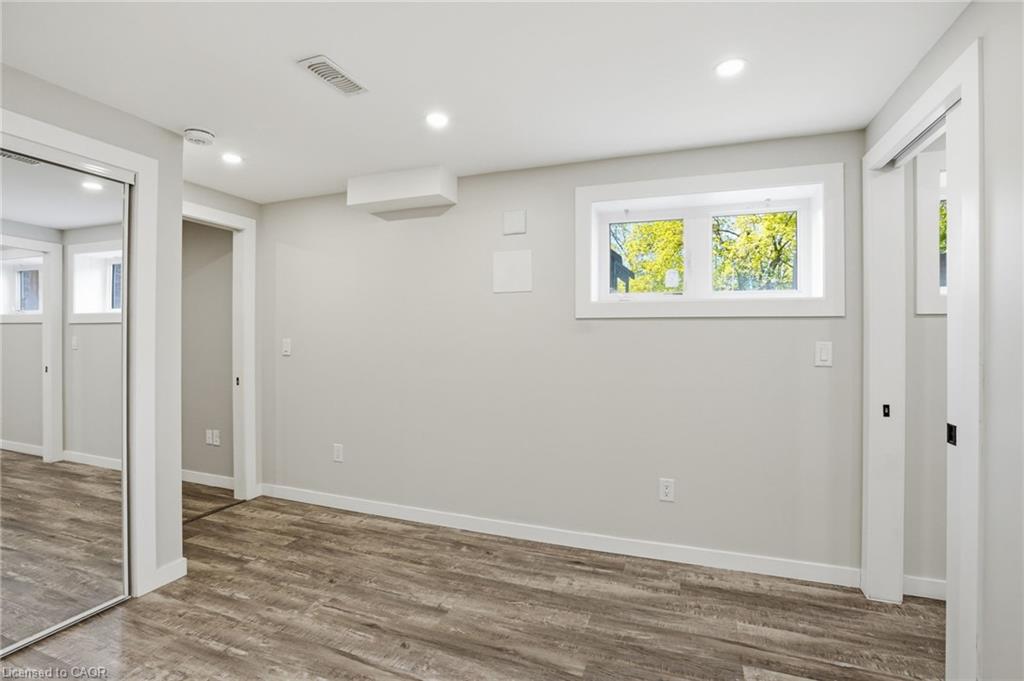 43 Fleming Crescent Property Photo 11
