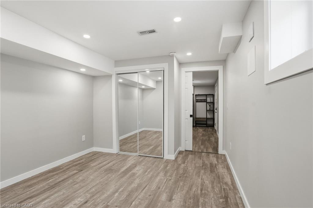 43 Fleming Crescent Property Photo 13