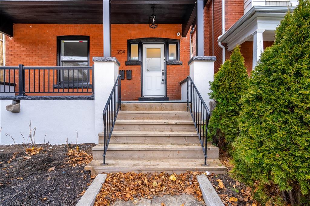 204 Balsam Avenue S Property Photo 3