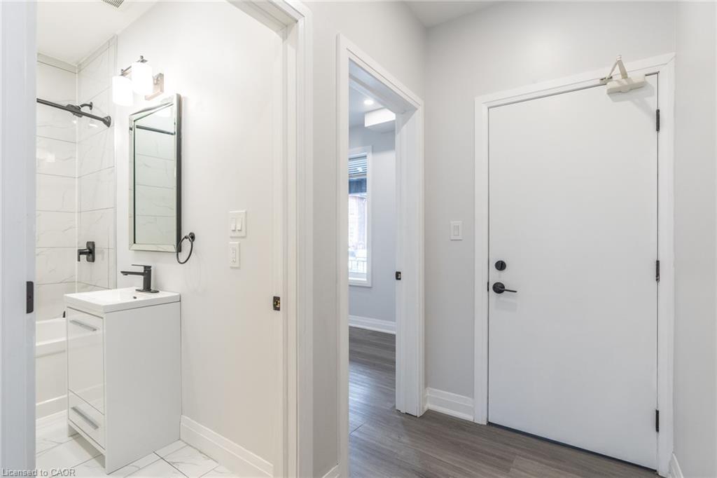 536 Cannon Street E Property Photo 4