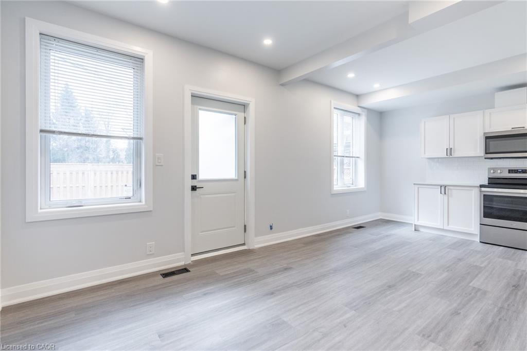 536 Cannon Street E Property Photo 10