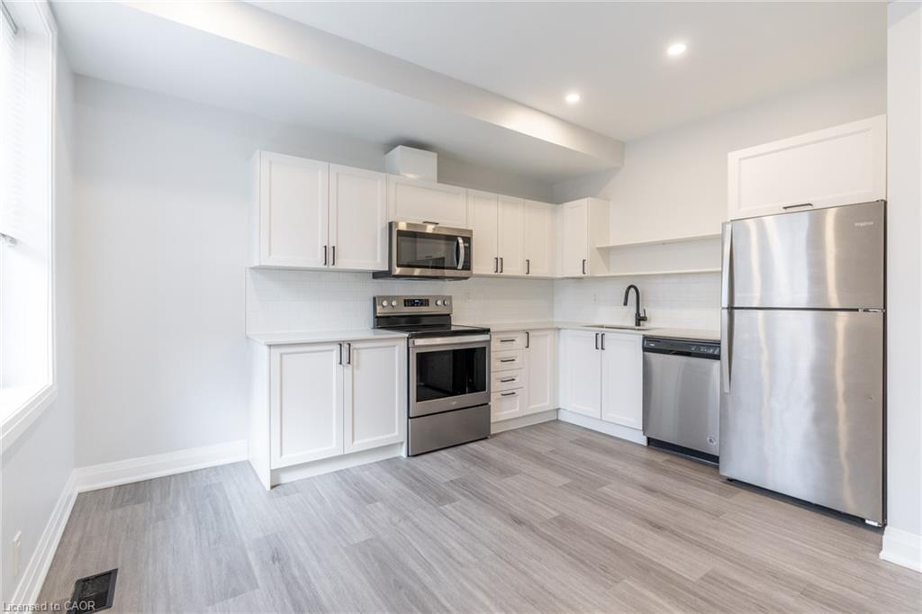 536 Cannon Street E Property Photo 12