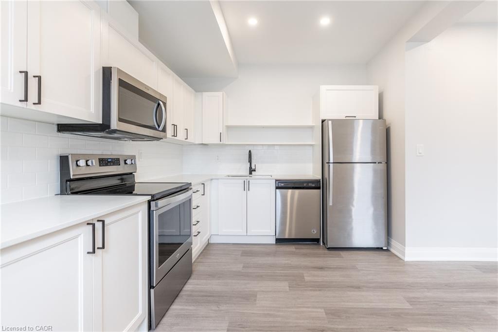 536 Cannon Street E Property Photo 13