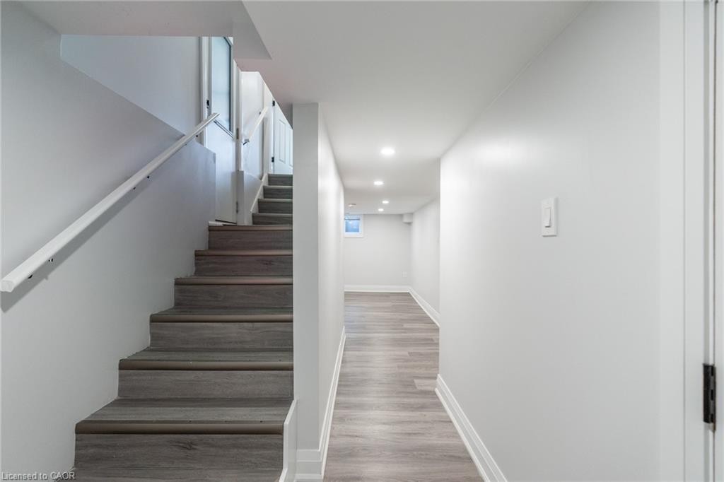 536 Cannon Street E Property Photo 16