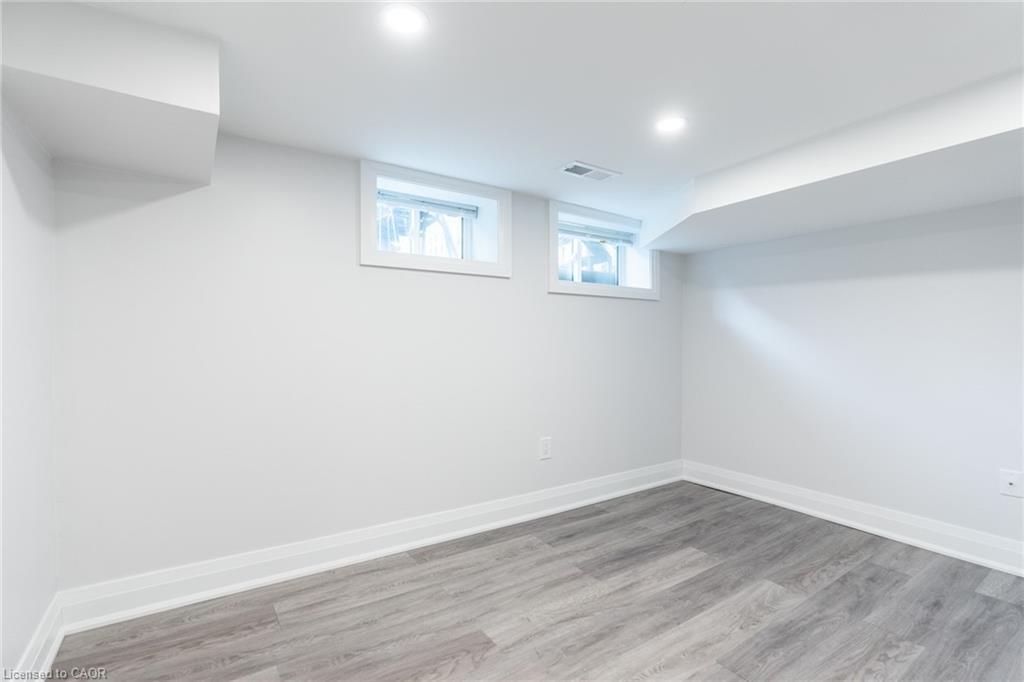 536 Cannon Street E Property Photo 19