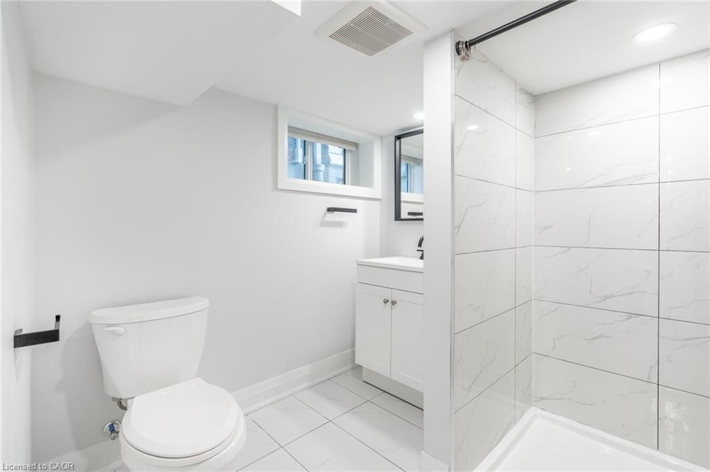 536 Cannon Street E Property Photo 21