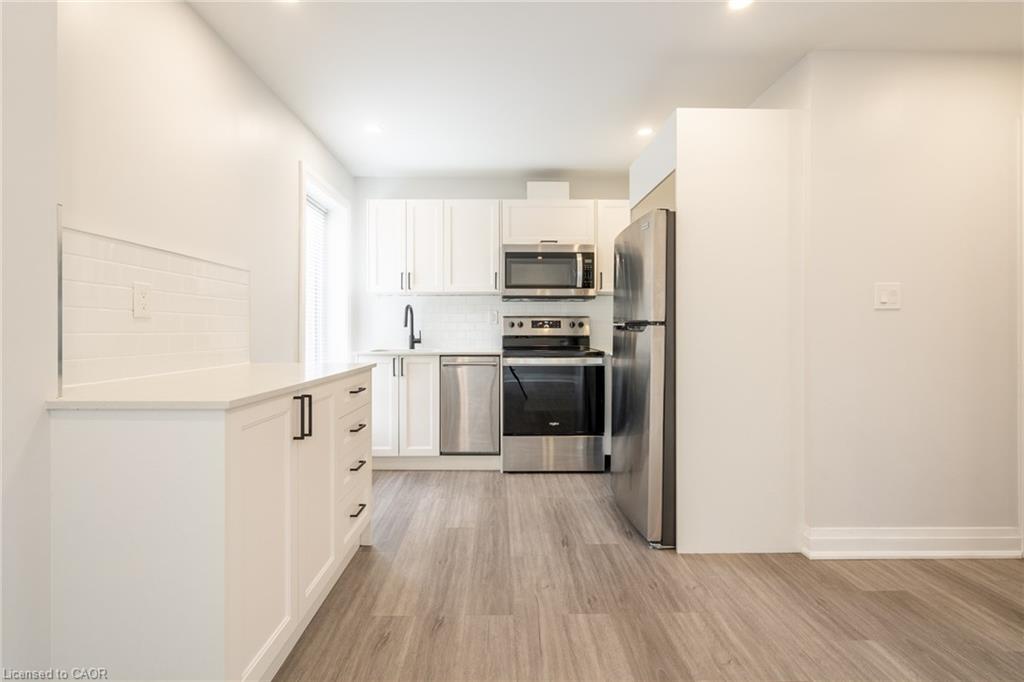 536 Cannon Street E Property Photo 25