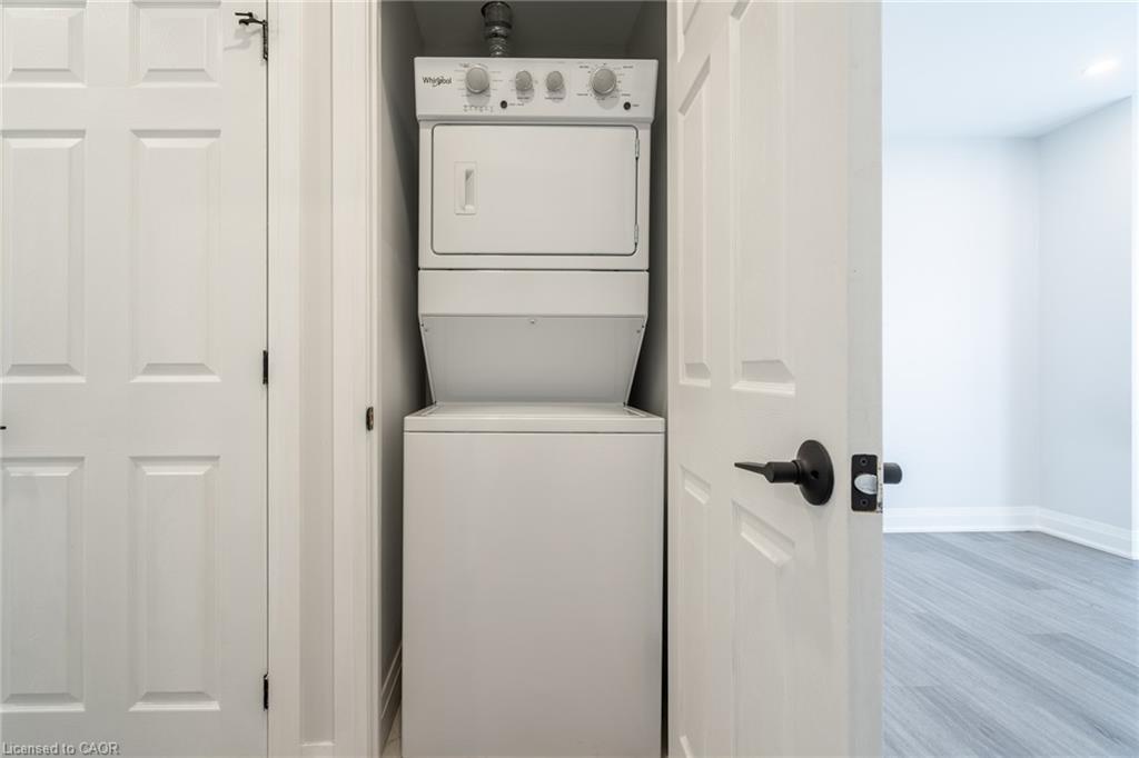 536 Cannon Street E Property Photo 30