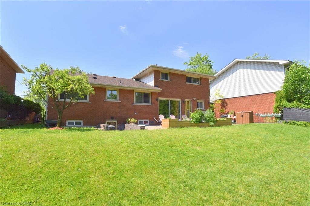 372 Fennell Avenue W Property Photo 33