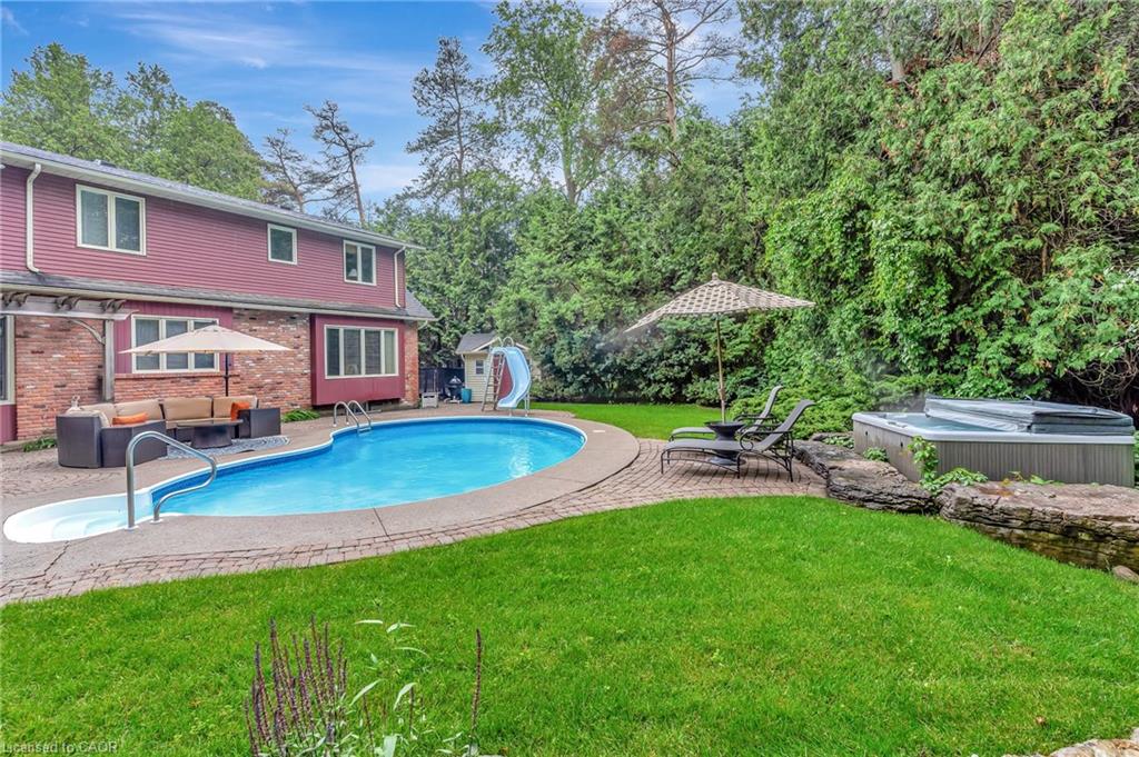 22 Deerpath Court Property Photo 5