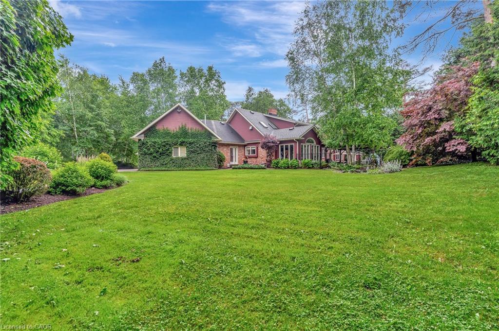 22 Deerpath Court Property Photo 9