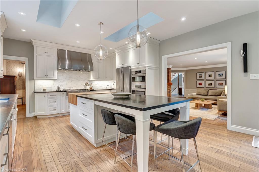 22 Deerpath Court Property Photo 18