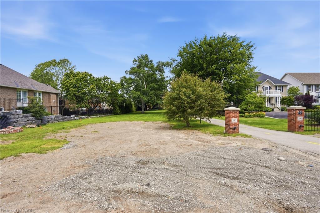 A-292 Main Street W Property Photo 6