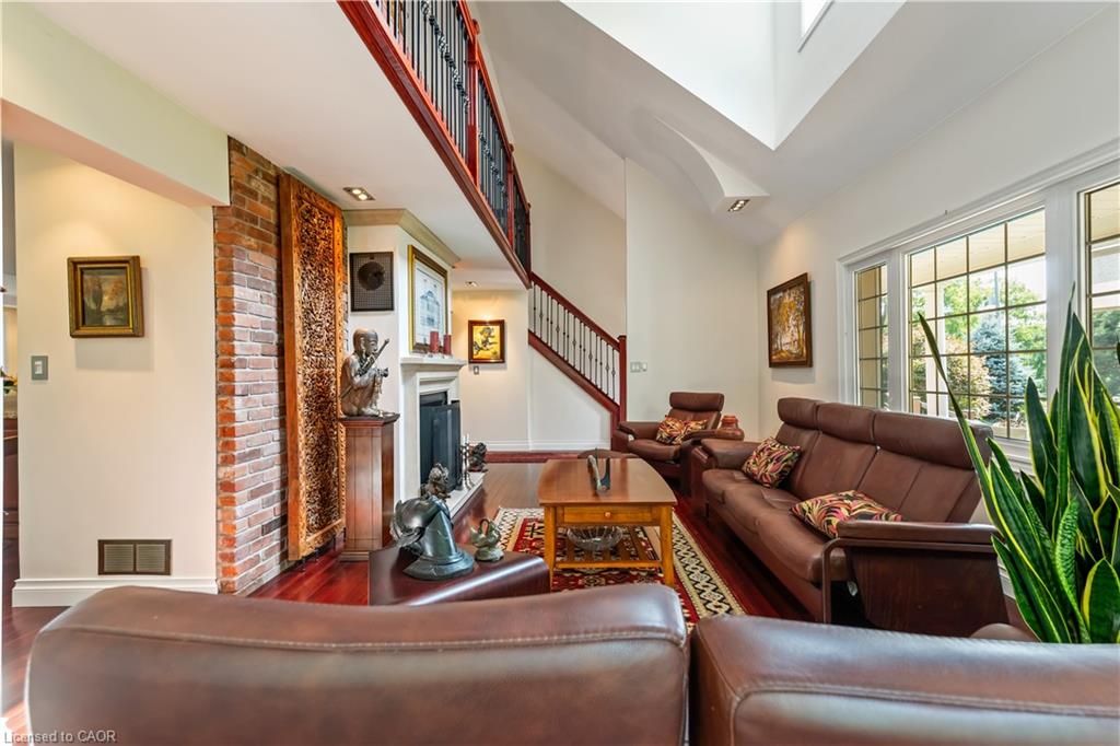 493 Ridge Road E Property Photo 11