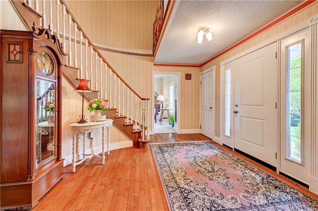 11 Lorraine Drive Property Photo 6