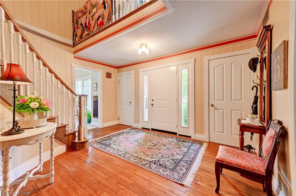 11 Lorraine Drive Property Photo 7
