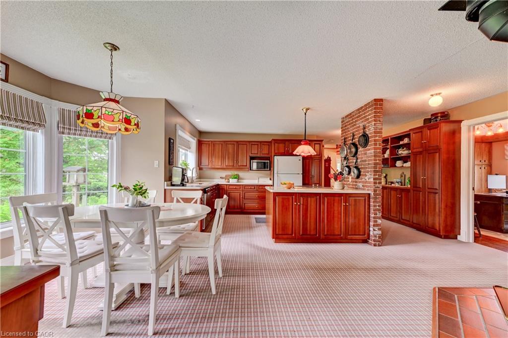 11 Lorraine Drive Property Photo 15