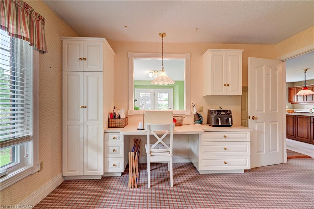11 Lorraine Drive Property Photo 25