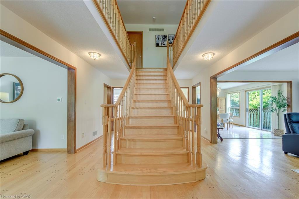 2921 Caradoc Lane Property Photo 19