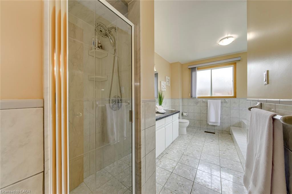 2921 Caradoc Lane Property Photo 24