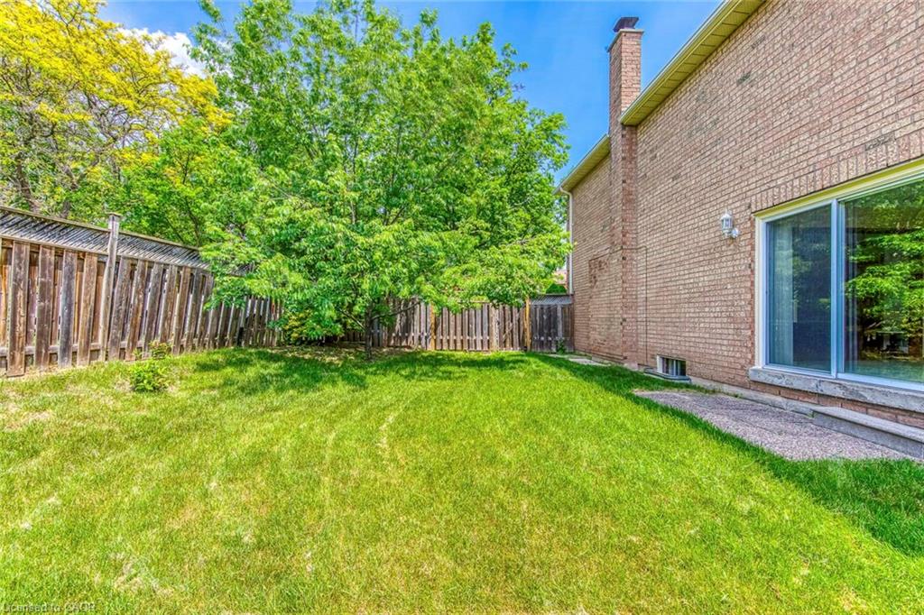 2921 Caradoc Lane Property Photo 38