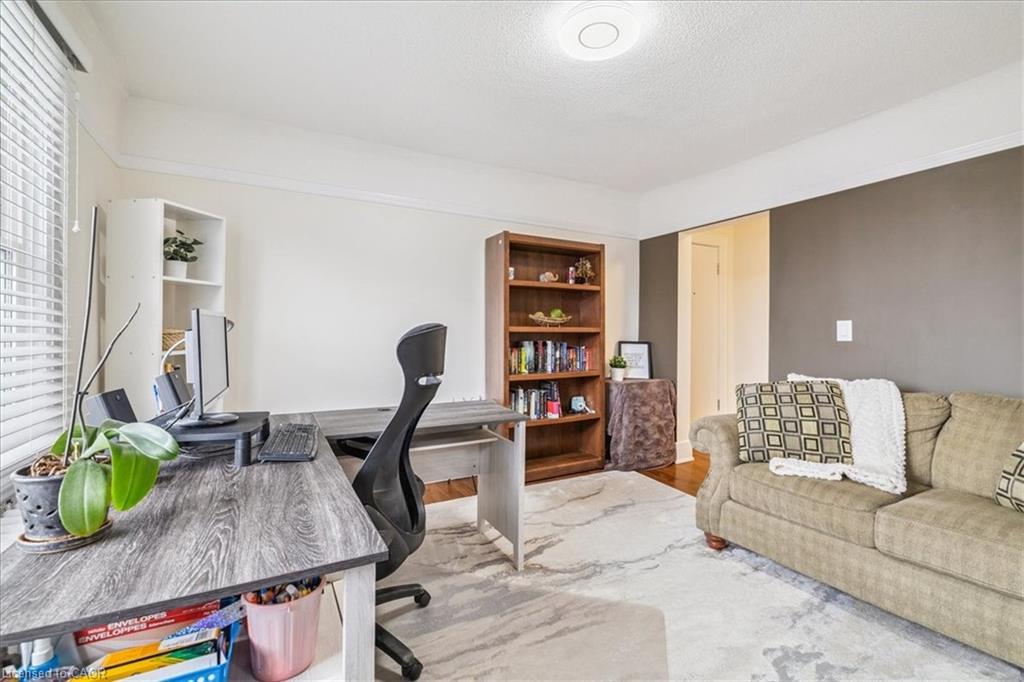 6-21 Mountwood Avenue Property Photo 16