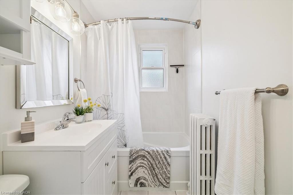 6-21 Mountwood Avenue Property Photo 22