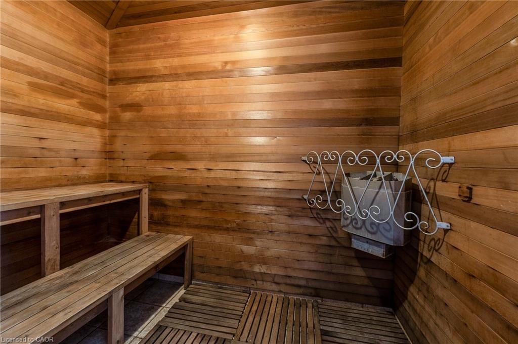 305-2045 Appleby Line Property Photo 18