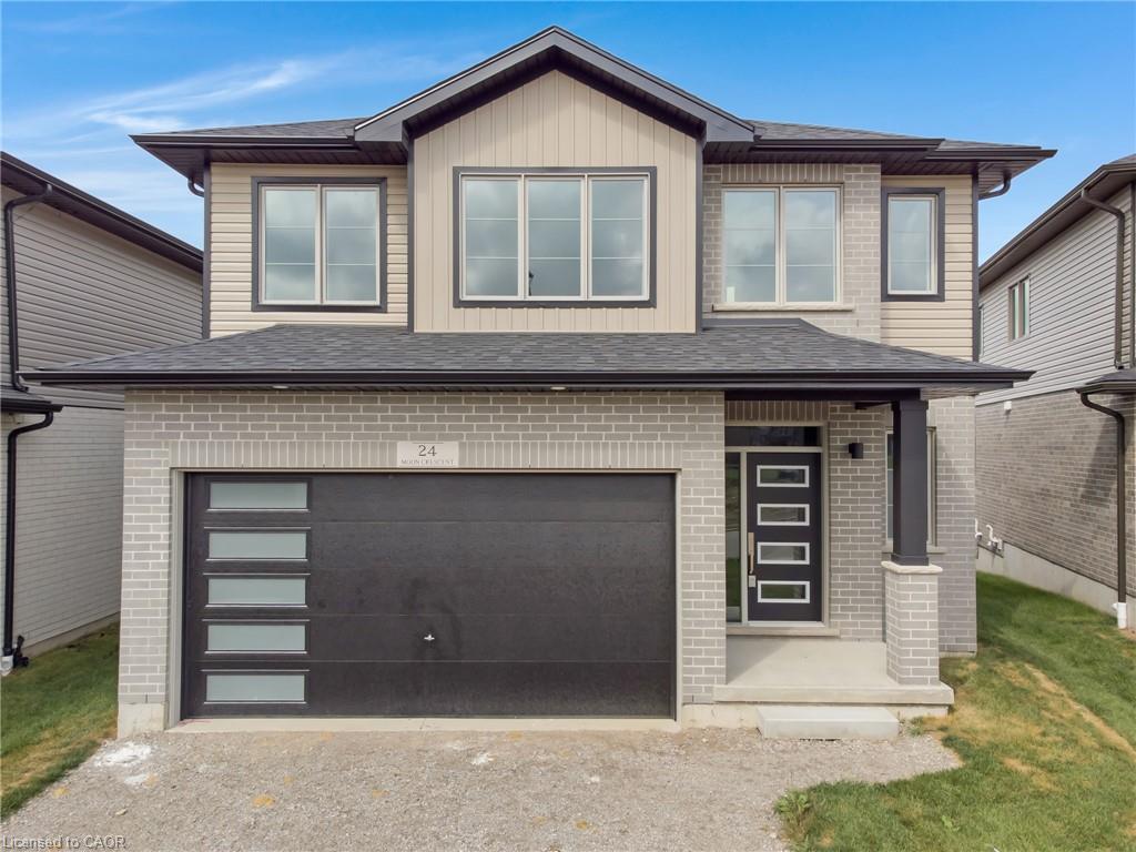 24 Moon Crescent Property Photo 1