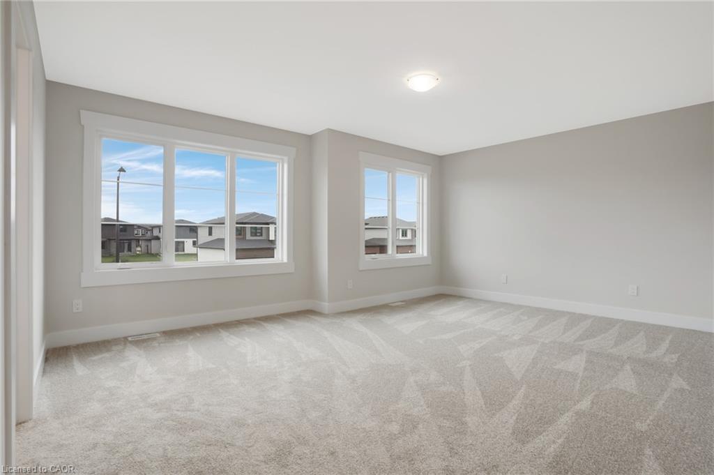 24 Moon Crescent Property Photo 27