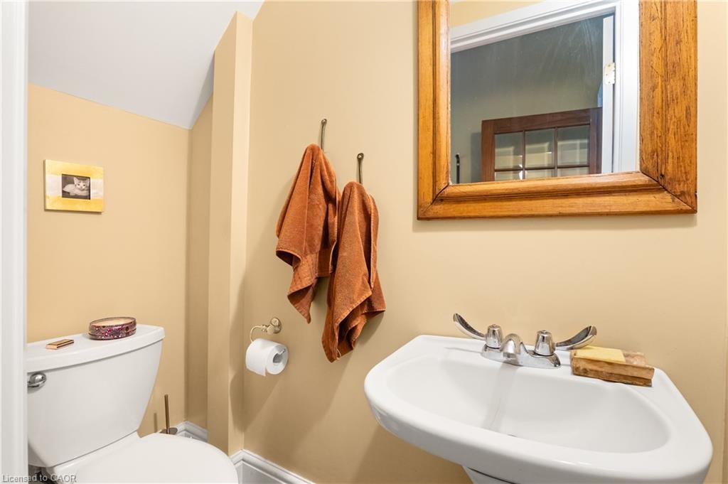 19 London Road E Property Photo 17