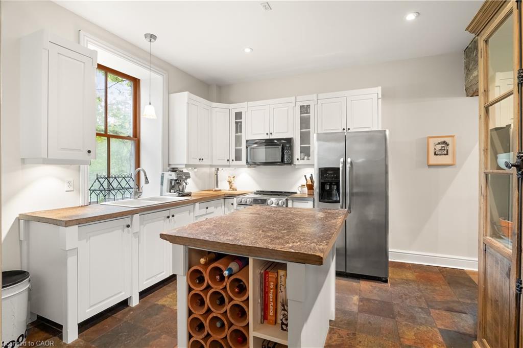 19 London Road E Property Photo 18