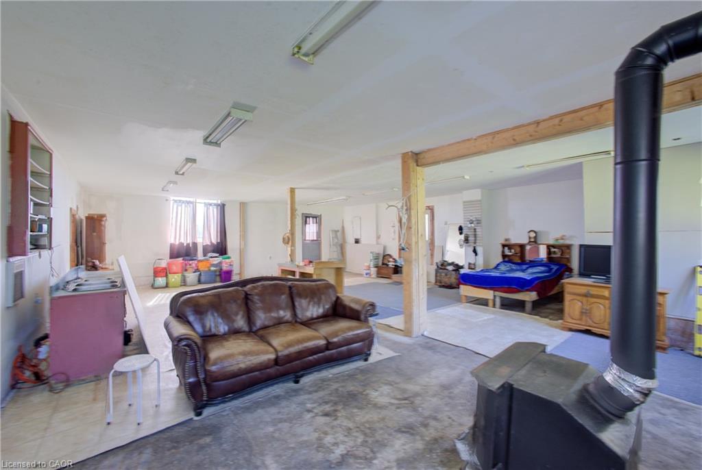 518306 County Rd 124 Property Photo 16