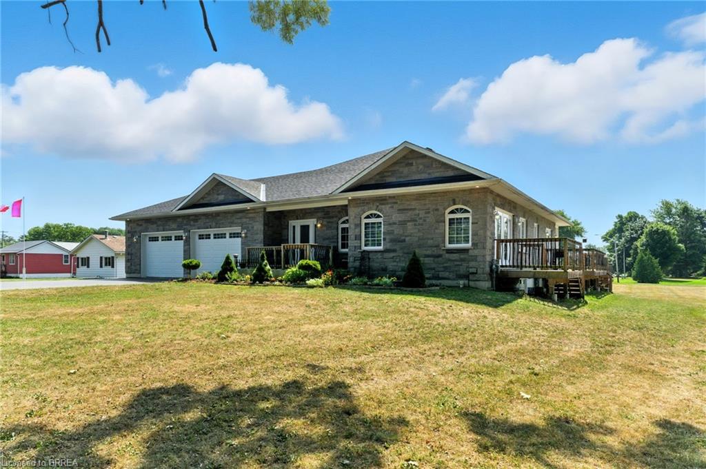 1026 Front Road Property Photo 1