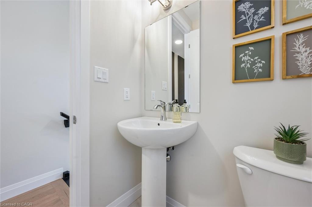 125 Catherine Street Property Photo 12