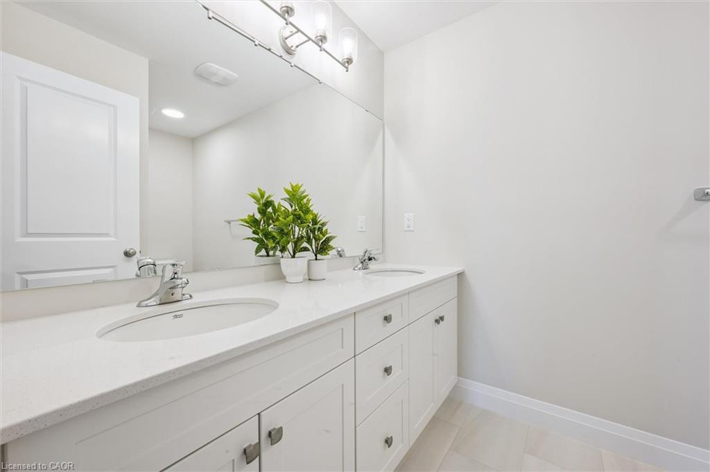 125 Catherine Street Property Photo 22