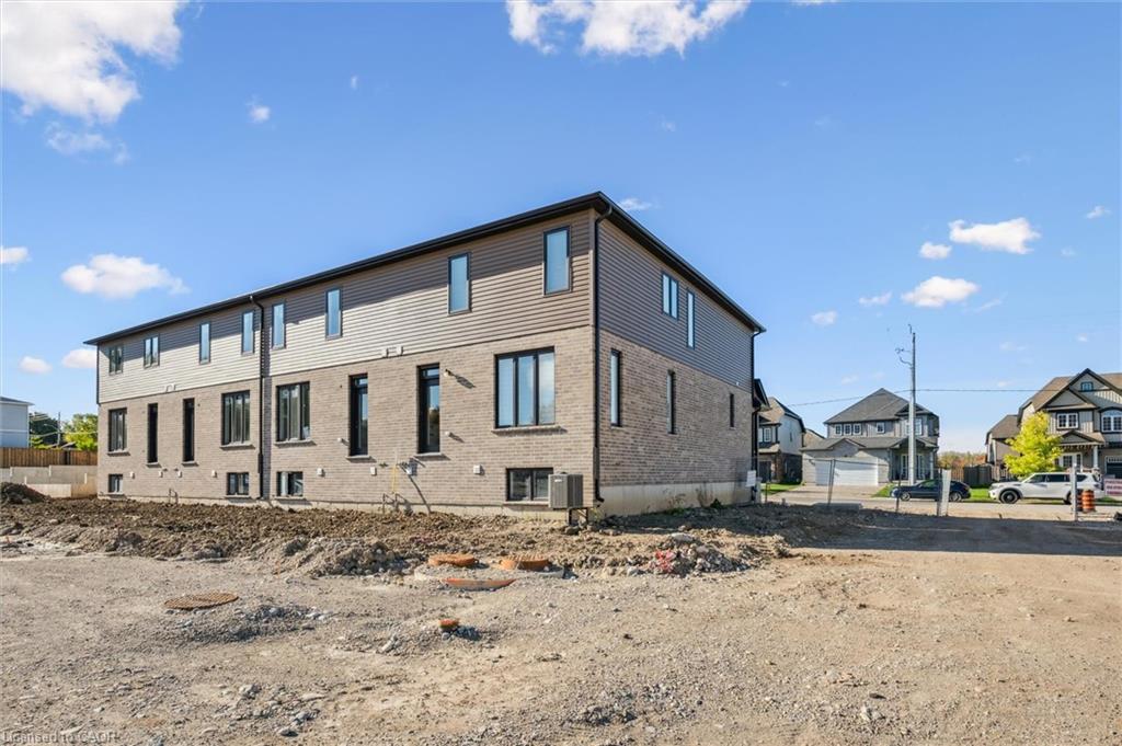 125 Catherine Street Property Photo 27